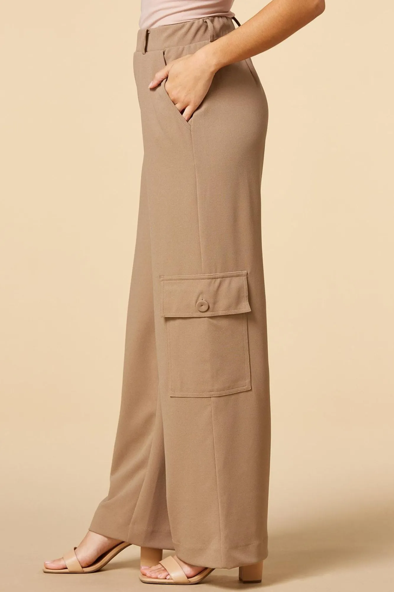 Women Versona Carry Over Pants