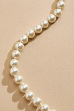 Women Versona Classic Pearl Necklace