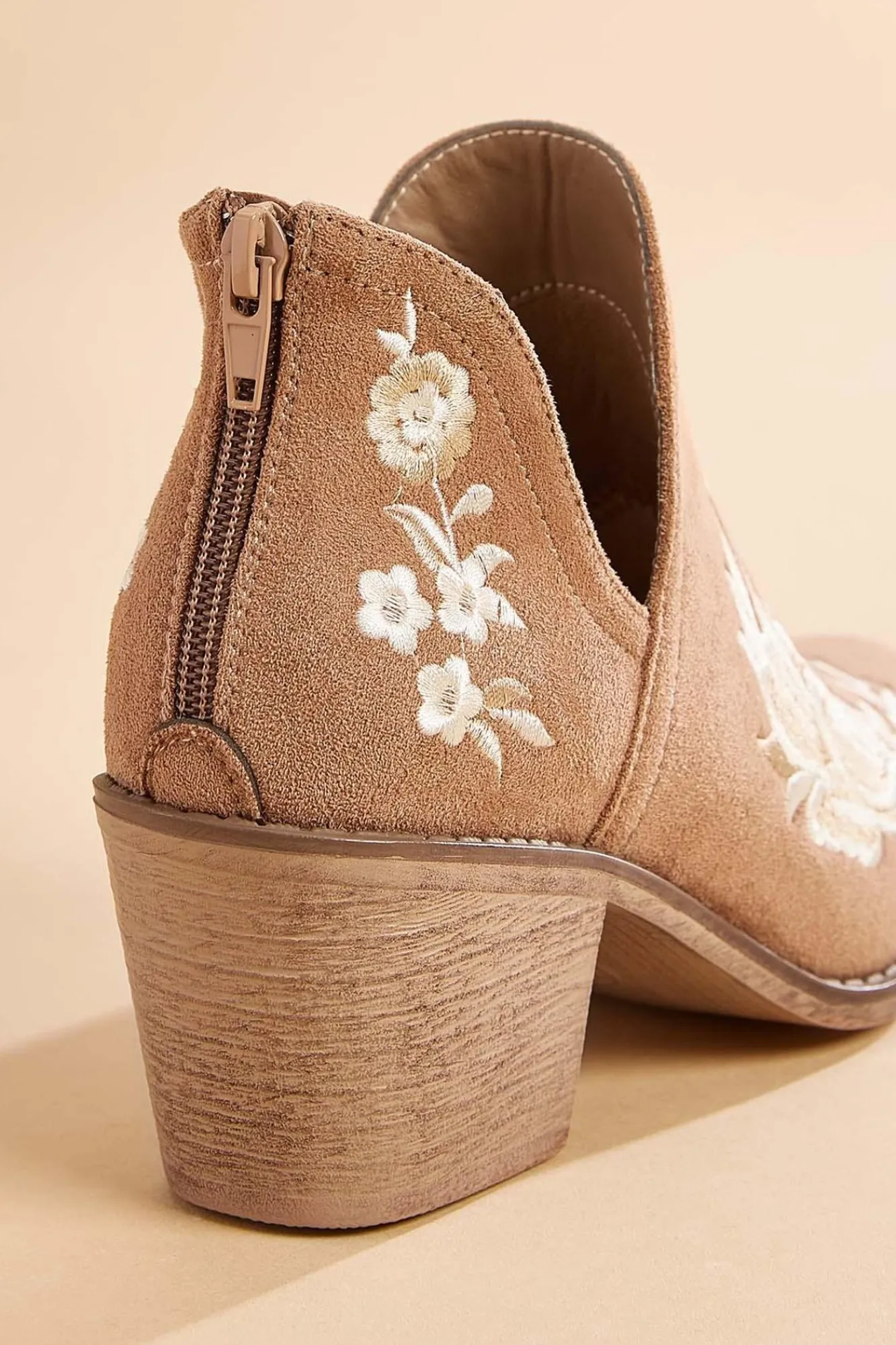 Women Versona Flower Embroidery Booties