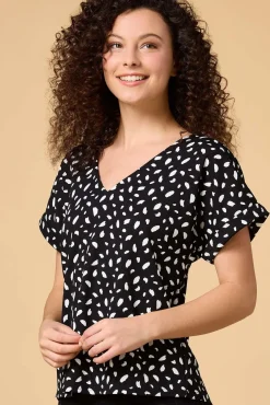 Women Versona In The Dot Light Top