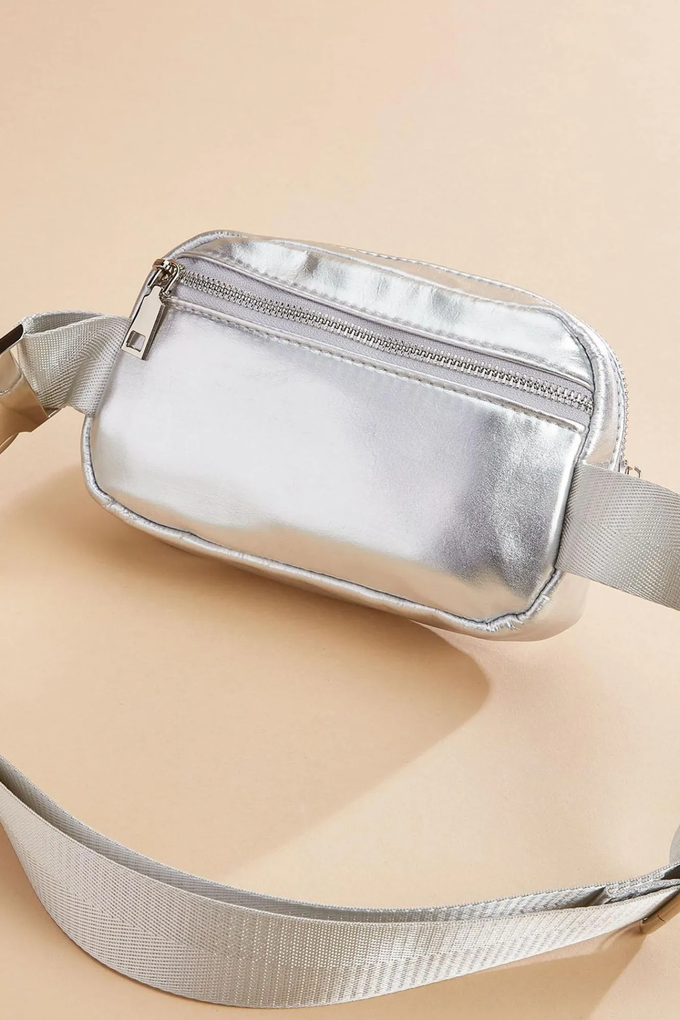 Women Versona Metallic Fanny Pack