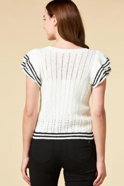 Women Versona Open Book Sweater