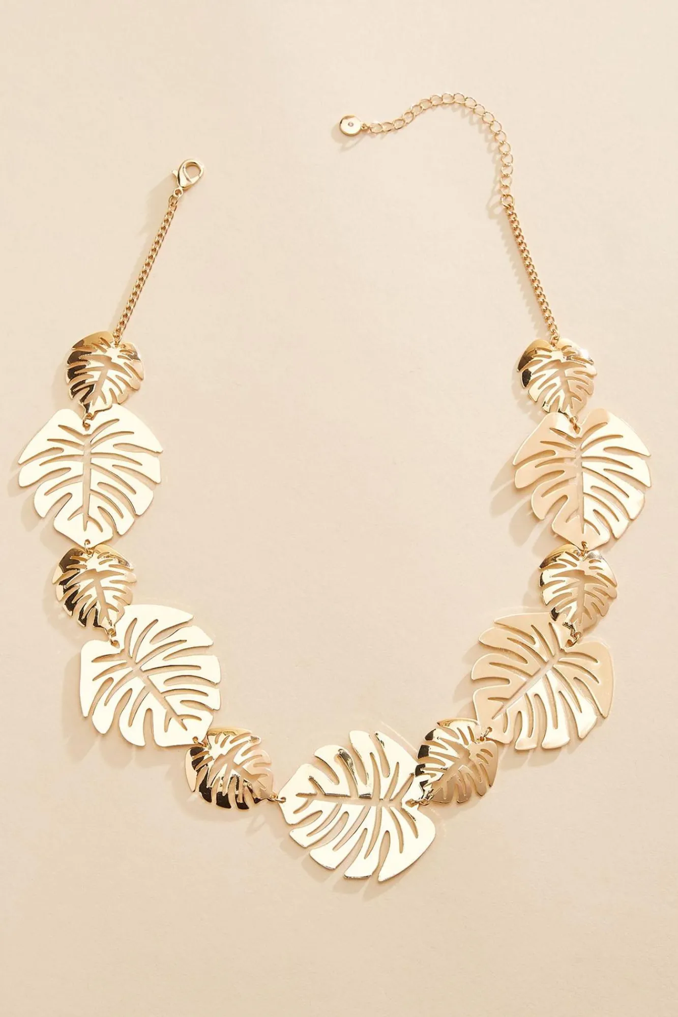 Women Versona Palm Leaf Necklace