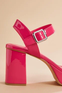 Women Versona Patent Leather Heels