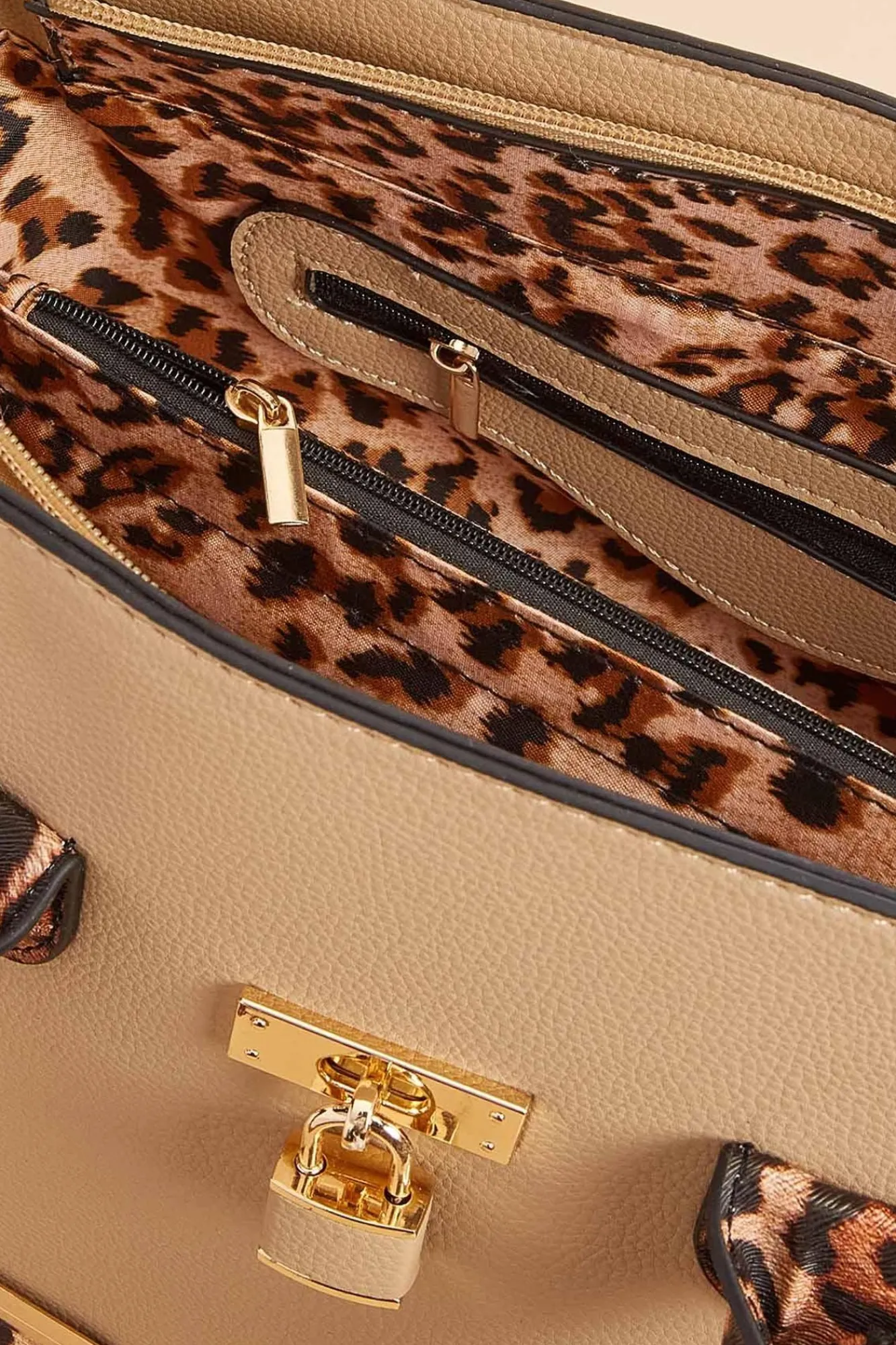 Women Versona Printed Faux Leather Satchel And Wallet Set