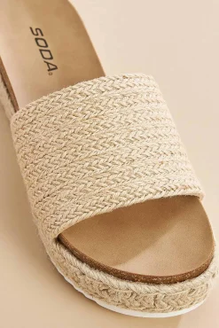 Women Versona Raffia Wrapped Flatform Sandals